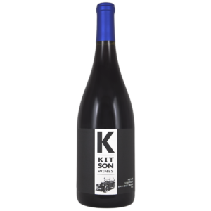 2016 Black Knight Pinot Noir Bottle