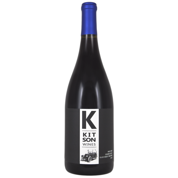2016 Black Knight Pinot Noir Bottle